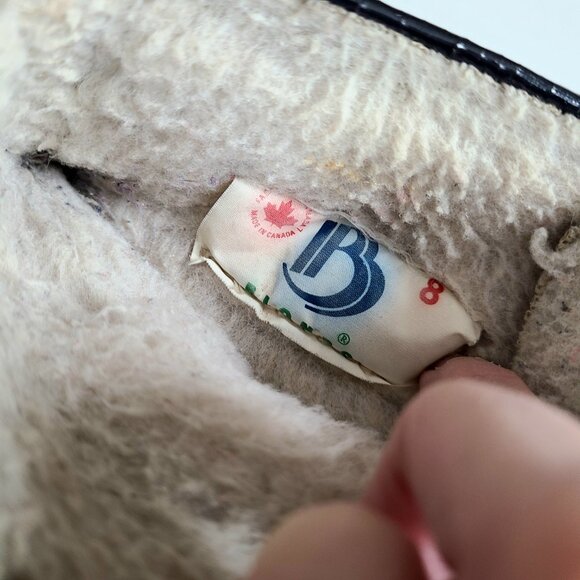 Vintage Blondo fur boots/booties with wool lining. - Picture 8 of 11